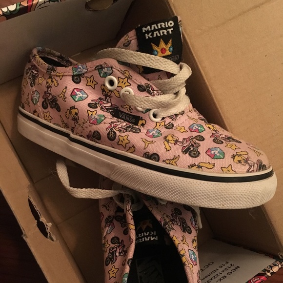 ToddlerGirl Authentic Nintendo Princess Peach Vans - Picture 6 of 6